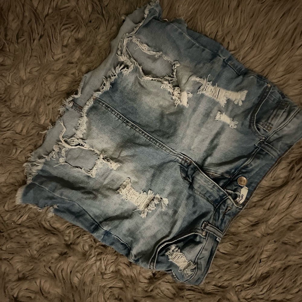 Ripped skirt